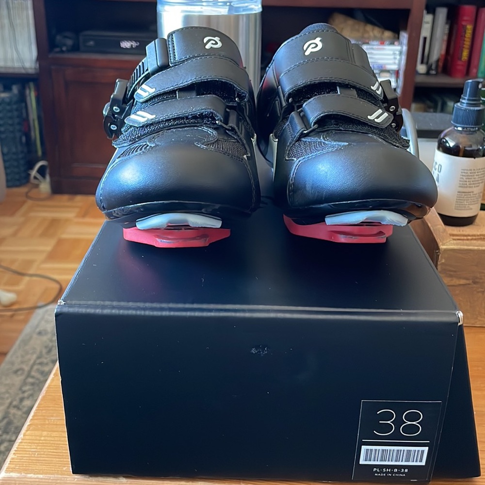 Peloton Cycling Shoes Sz 38 - Very good condition